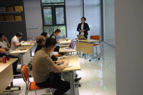 共融共進(jìn)，攜手未來 廣西金茂鈦業(yè)與顏鈦集團(tuán)成功舉辦產(chǎn)品技術(shù)交流培訓(xùn)會(huì)